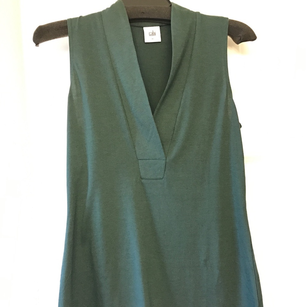 Cabi hunter green top