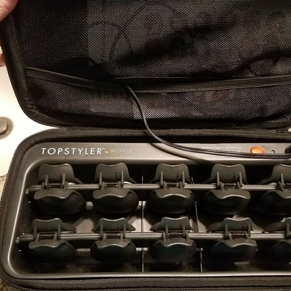Curlers - Picture 2 of 2
