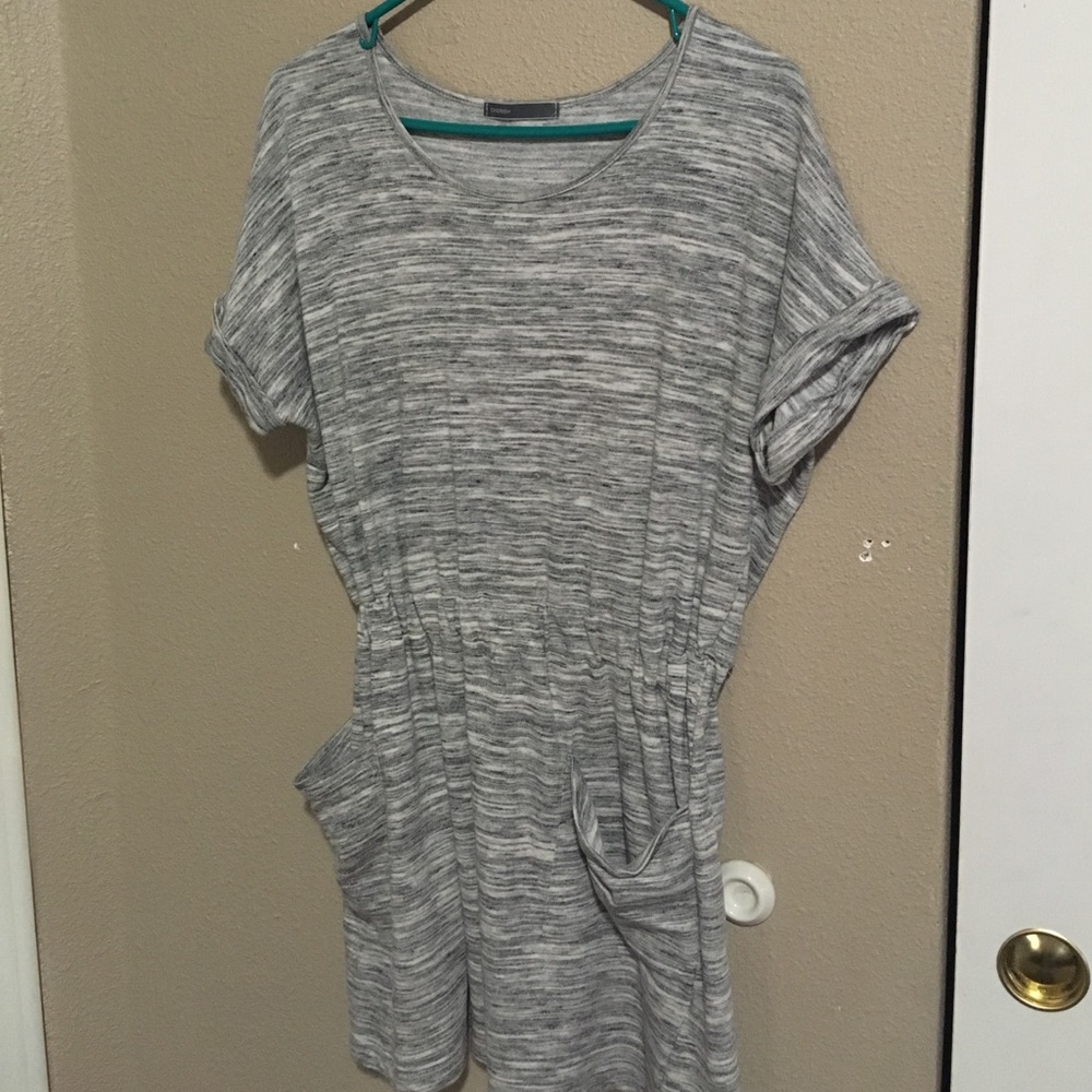 Boutique dress with pockets