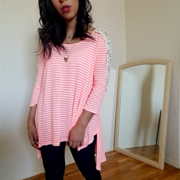 CORAL CROCHET SHOULDER TUNIC TOP - Picture 5 of 5