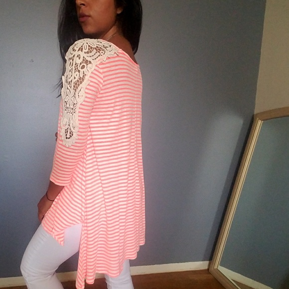 CORAL CROCHET SHOULDER TUNIC TOP - Picture 2 of 5