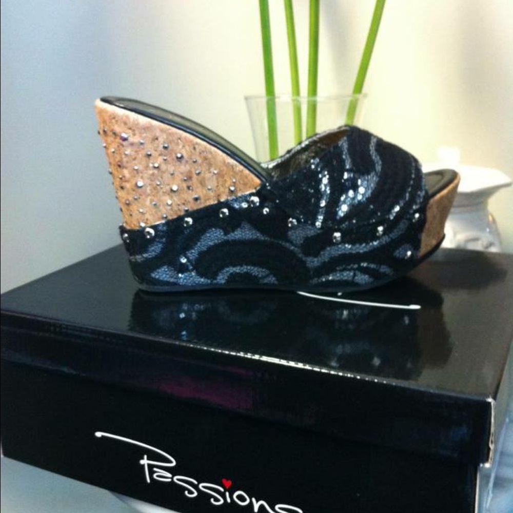 Passions Erin Black Lace Wedges