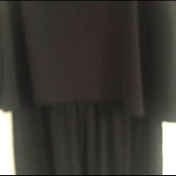 Beautiful one piece dressy romper. Size small - Picture 3 of 4