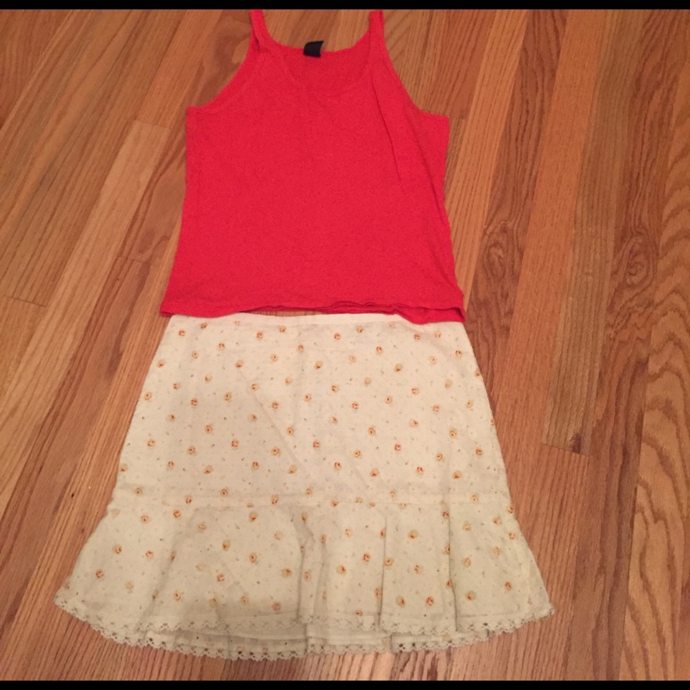 Express floral mini skirt with matching tank top