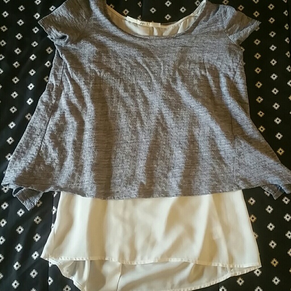 Boutique Layered Top - Picture 1 of 3