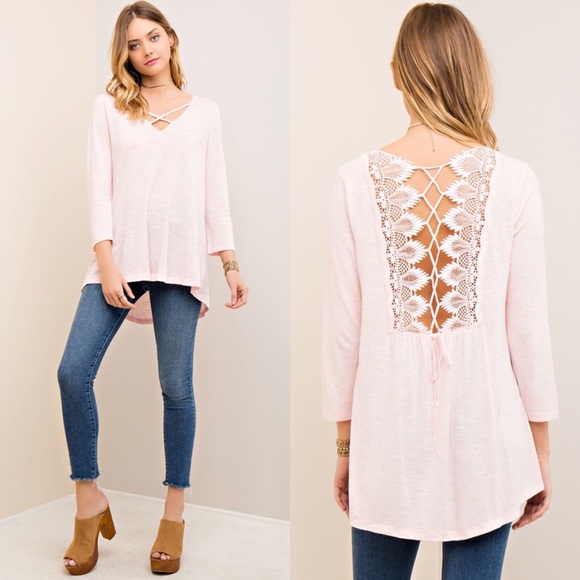 💥FLASH SALE💥 Pink Lace Back Blouse - Picture 3 of 4