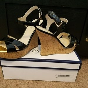 Guess sandal wedges