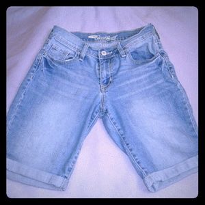 Old Navy The Sweetheart Cuffed Denim Shorts Size 0