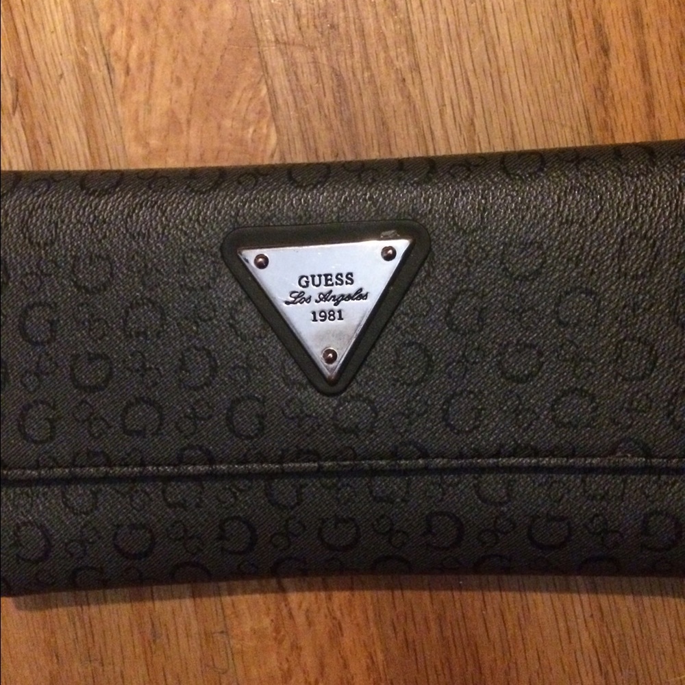Ladies Guess Wallet New without tags