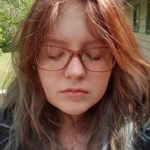 Meet your Posher, Cassandra