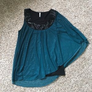 Studio Y one sleeve top