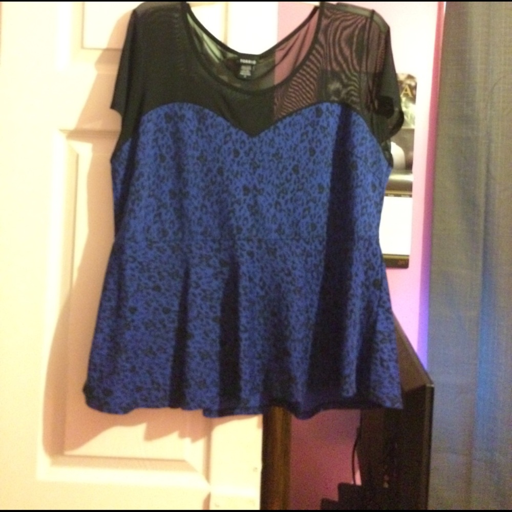 Torrid blue leopard peplum top