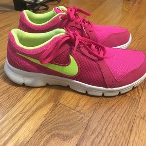 Nike Flex Experience RN 2