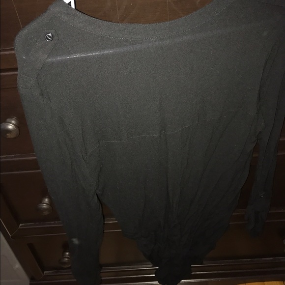 Black button down blouse - Picture 4 of 5