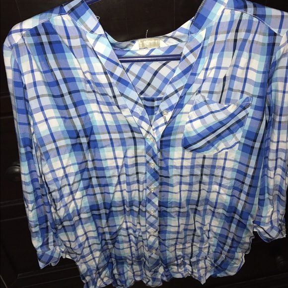 Plaid button down blouse - Picture 3 of 4