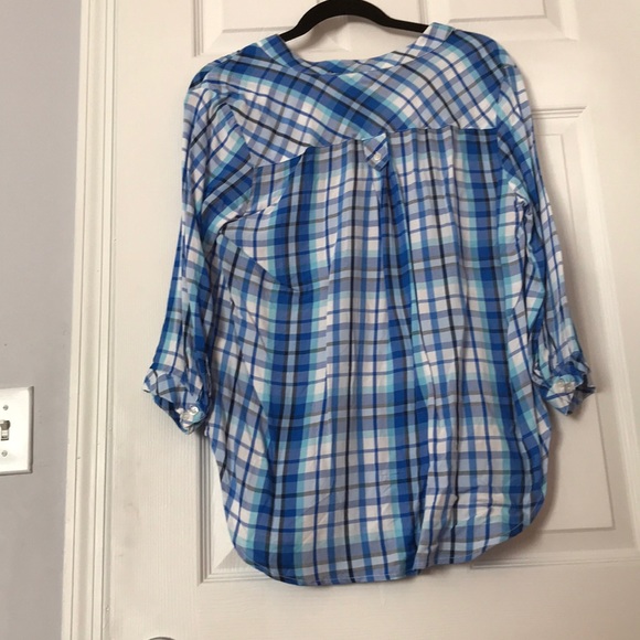 Plaid button down blouse - Picture 2 of 4