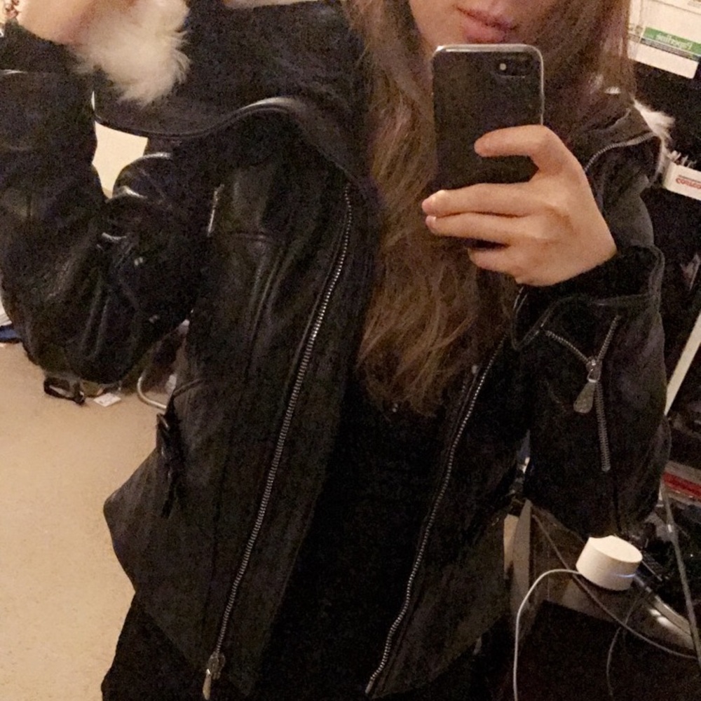 ๐ซSOLD๐ซAuth Alexander McQueen Leather Jacket - Picture 6 of 6