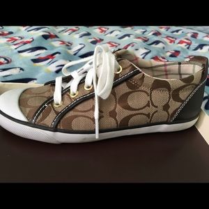 SALE***✨Coach sneakers