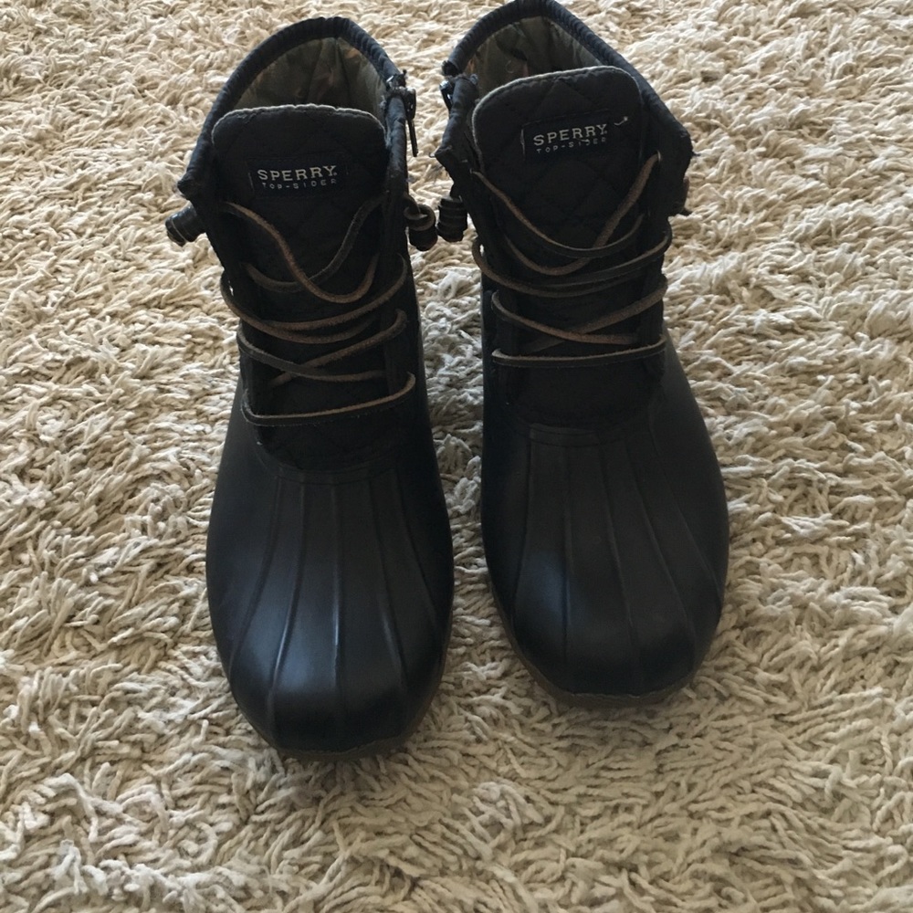 Sperry duck boots black