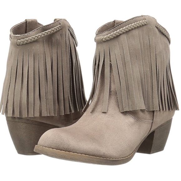 Taupe Western Cascading Fringe Ankle Booties - Picture 3 of 4