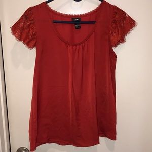 H&M red lace sleeve blouse