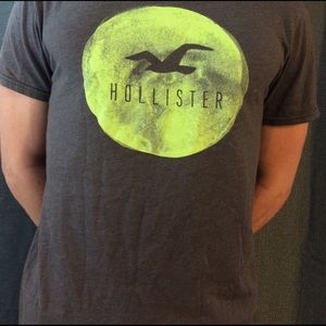 Grey Hollister Tee(Men's)