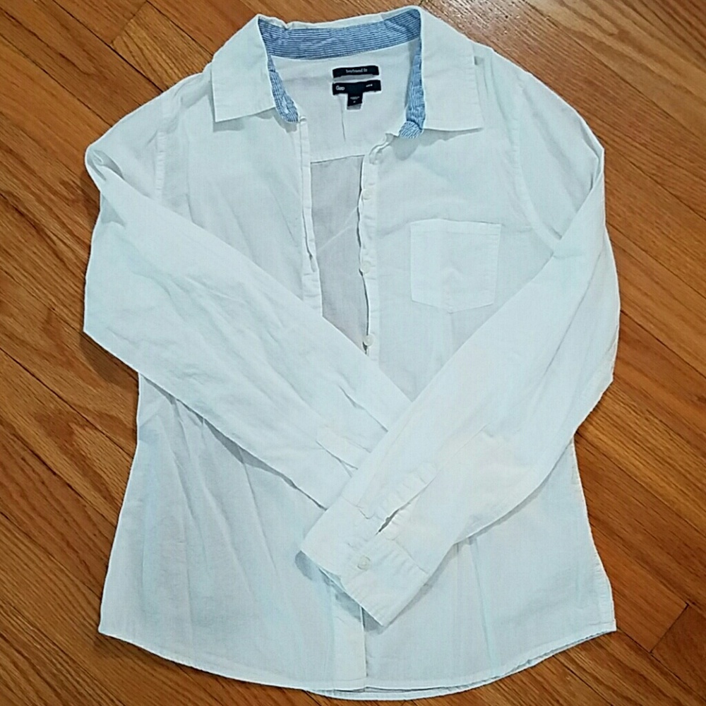 Gap Boyfriend Fit white blouse