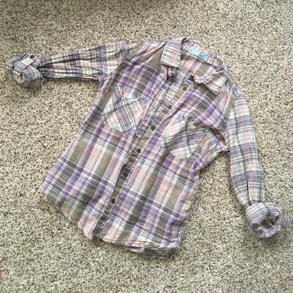 Maurice's plaid button up