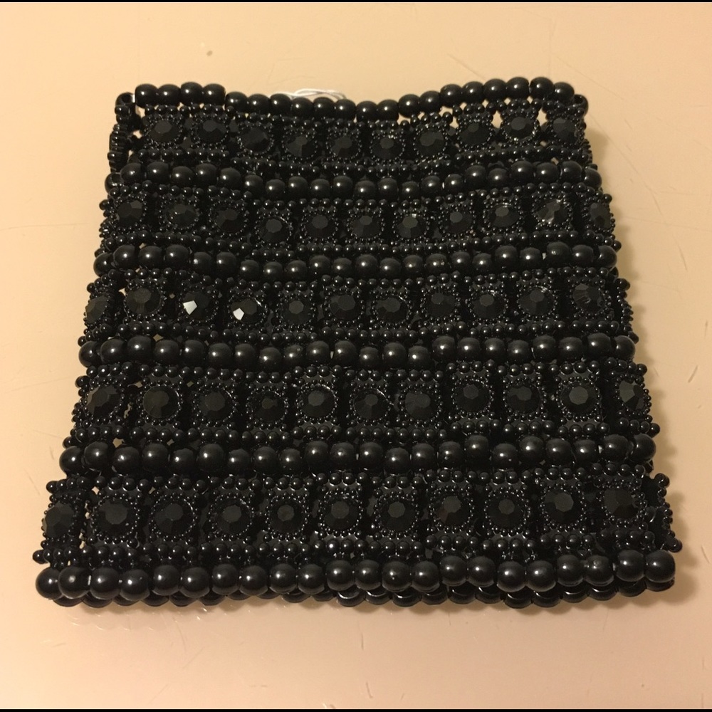SOLD🔥Stretchable Crystal Cuff wide bracelet 5 row - Picture 6 of 7