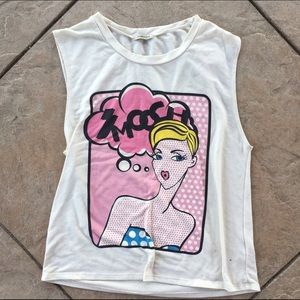 Sleeveless graphic tee
