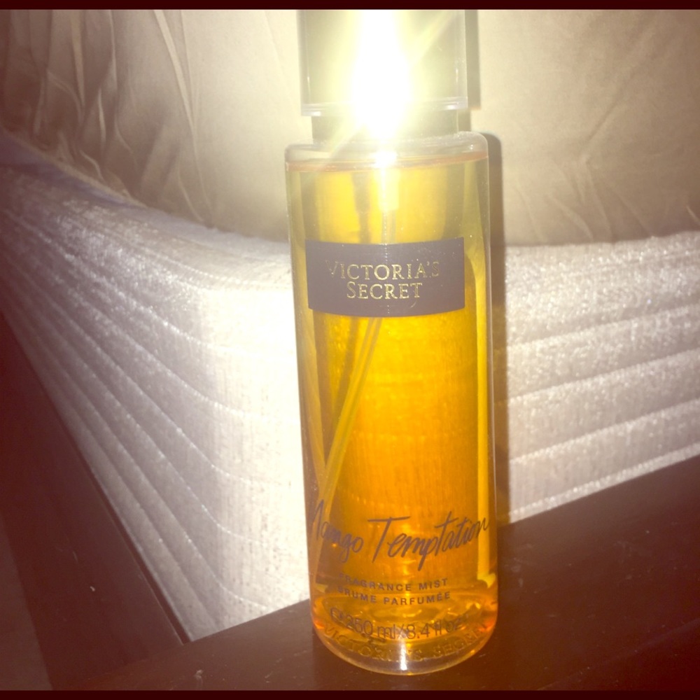 VS body spray
