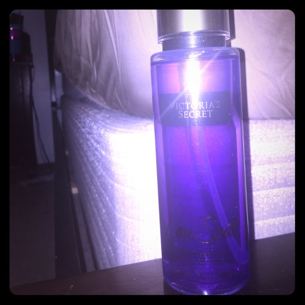 VS body spray