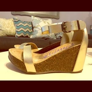 Gold Wedges - New - size 6 1/2