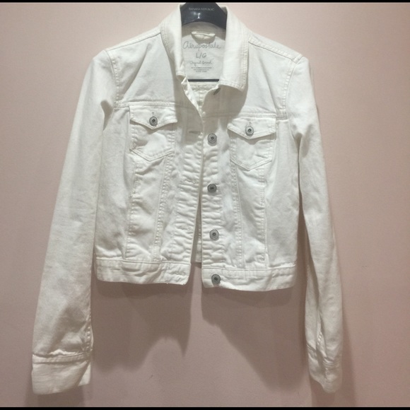 White denim jacket - Picture 1 of 2