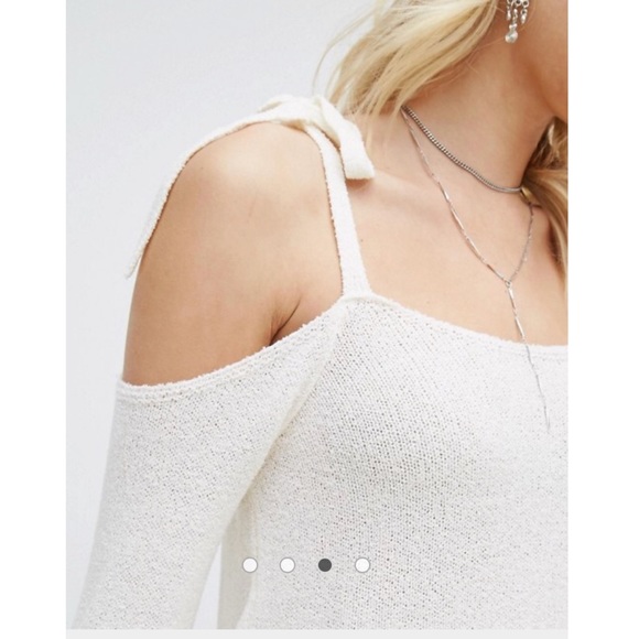 NEW Cold Shoulder Tie Long Sleeve Knit - Picture 3 of 6