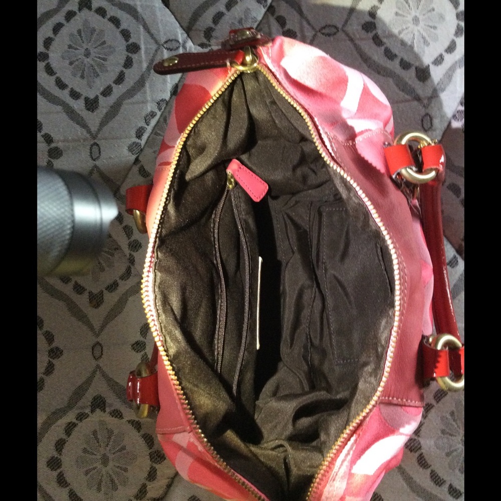 Authentic Coach purse - Picture 3 of 4