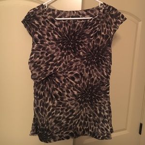 Ann Taylor top beautiful print🌼
