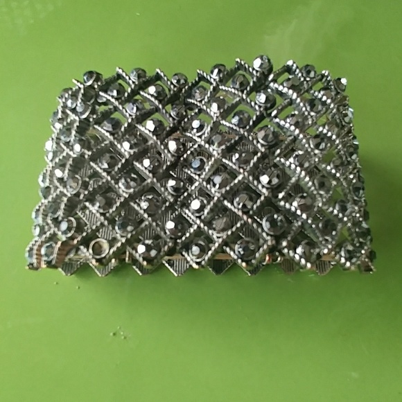 Blingy Stretch Bracelet - Picture 6 of 6