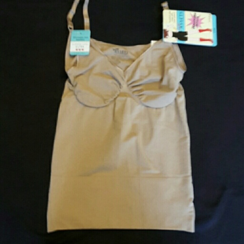 SPANX love your assets small tank
