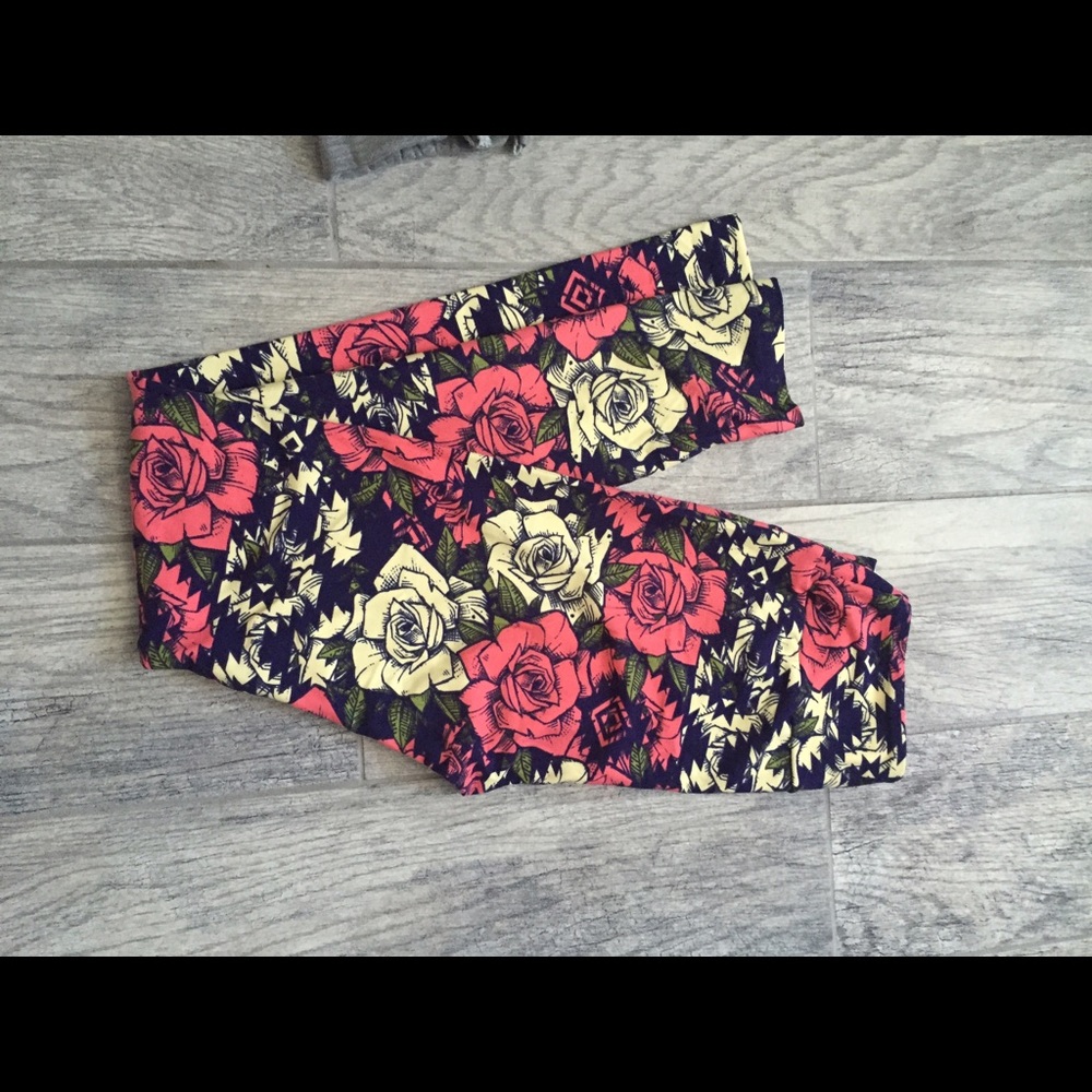 Lularoe OS rose pink navy cream leggings