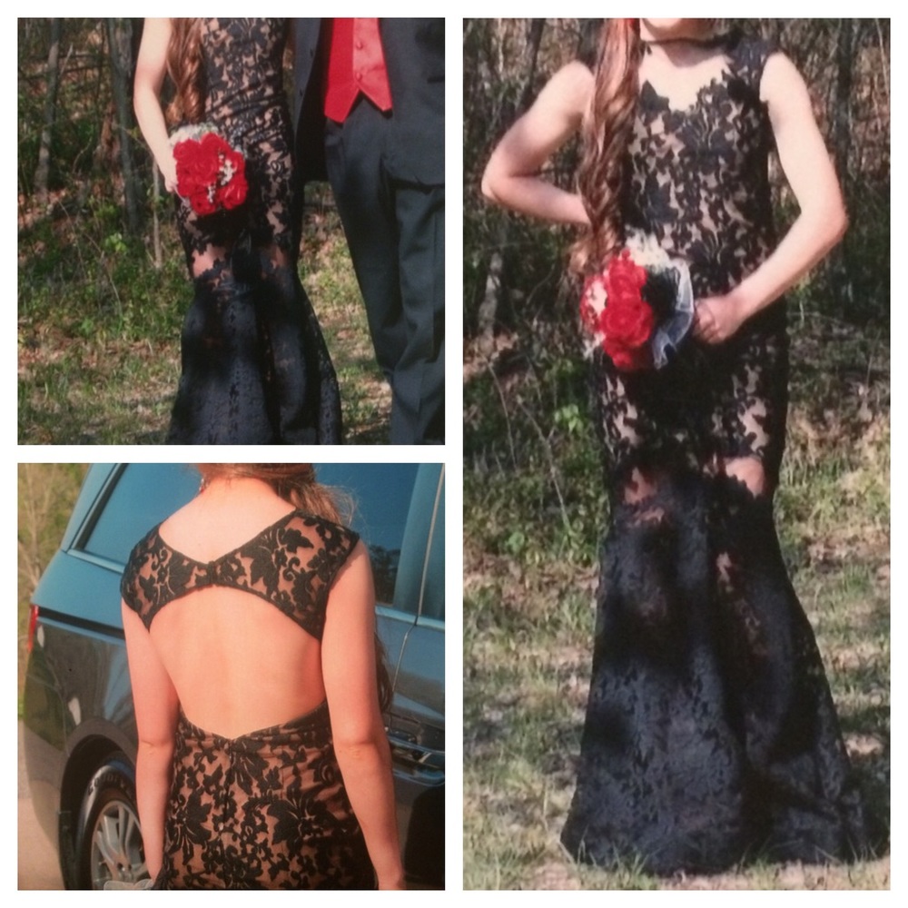 Black lace prom dress