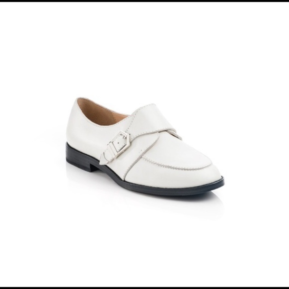 Shoemint Jamie white loafers