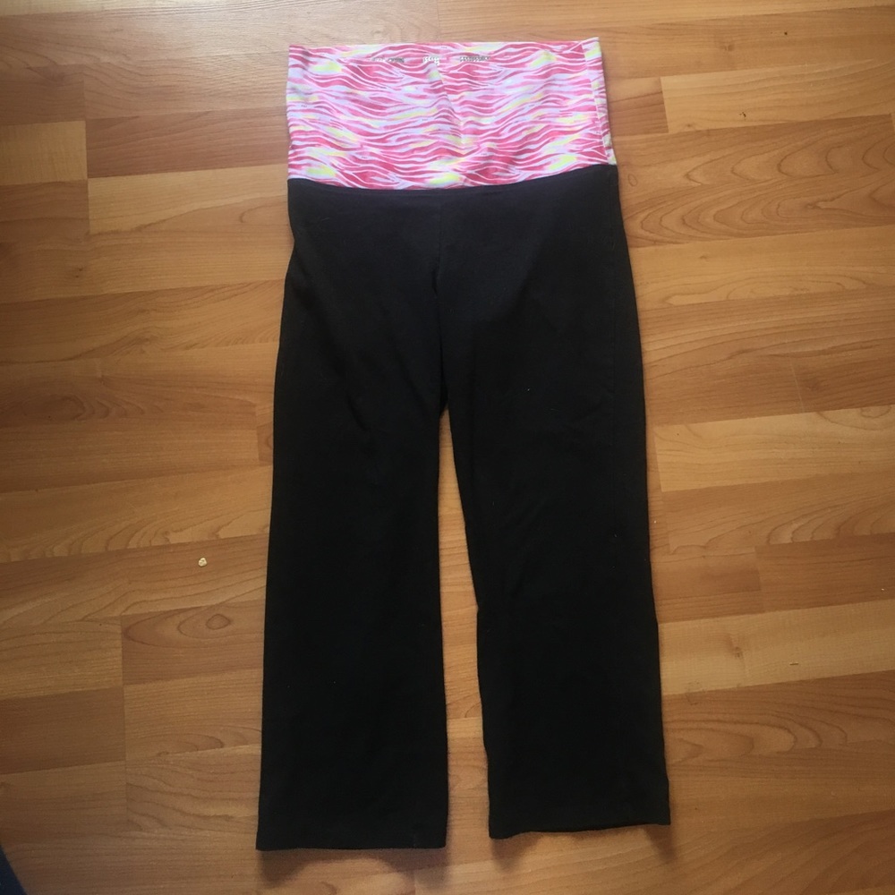 Victoria Secret Pink capris