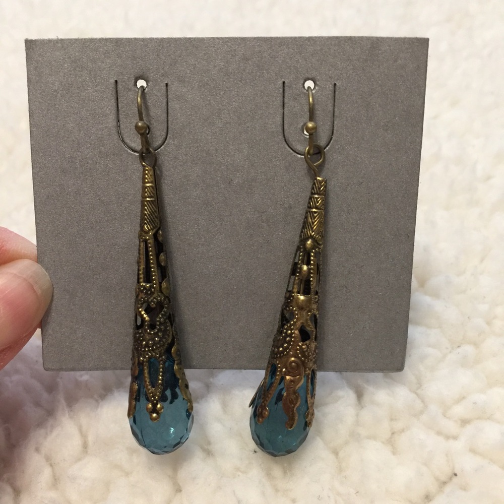 ⭐️ 4 for $8 ⭐️ Earrings