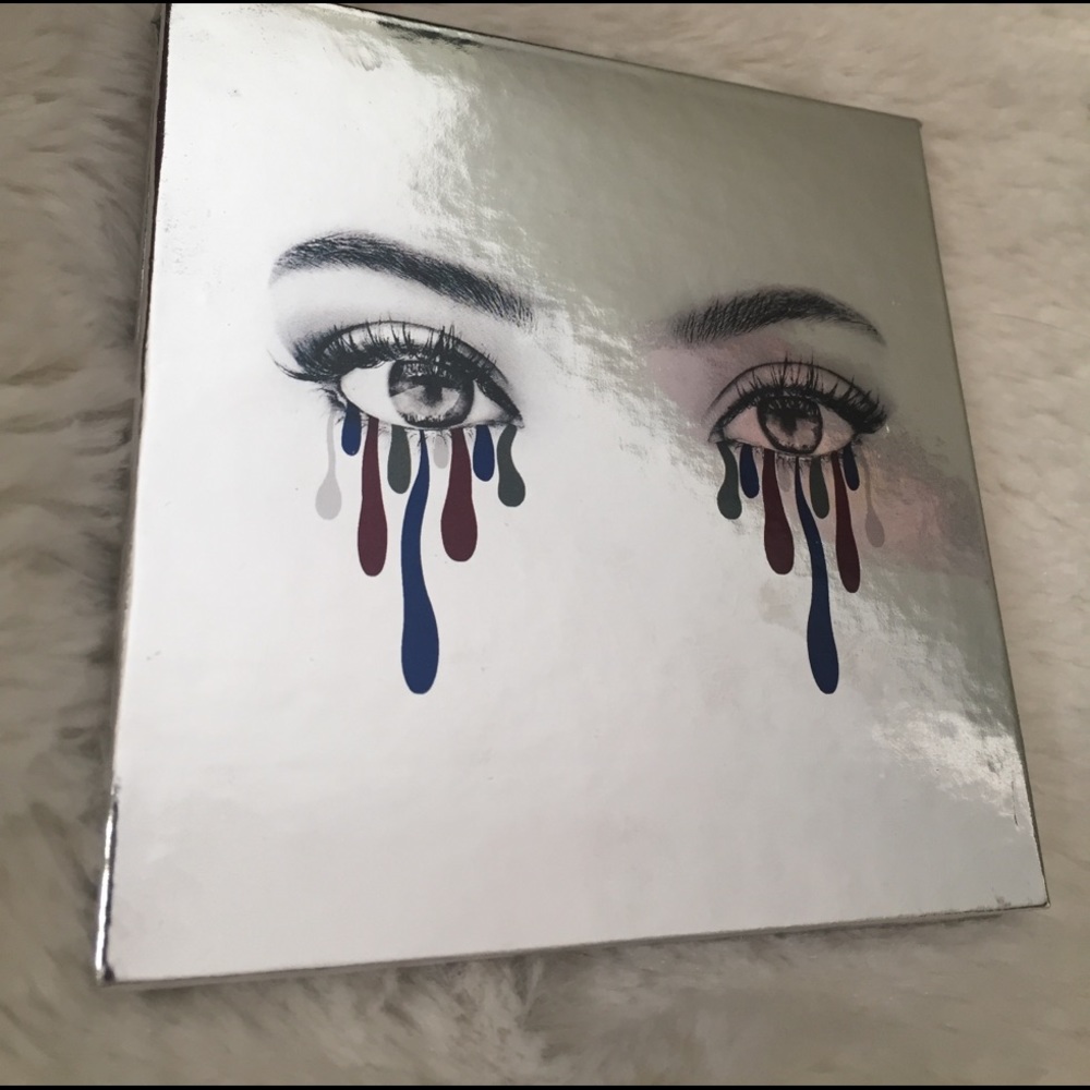 Kylie Cosmetics Holiday Eyeshadow Palette