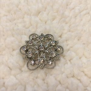⭐️ 4 for $8 ⭐️ brooch / pin
