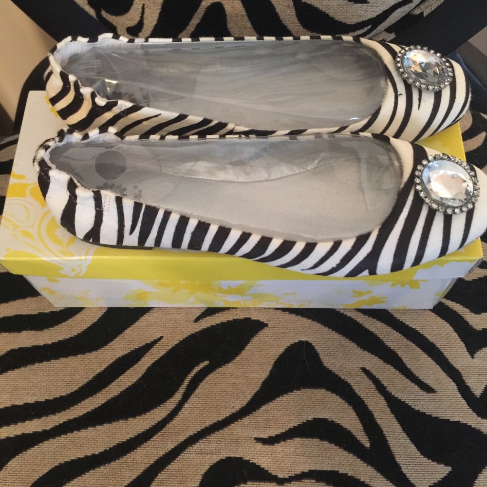 Yellow Box Sabrina Flat - Picture 3 of 4
