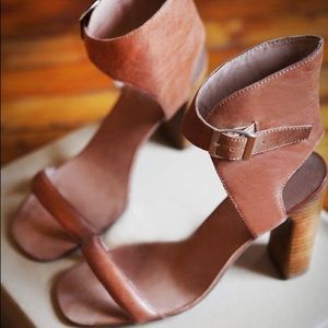 Jeffrey Campbell brown ankle strap heels size 7
