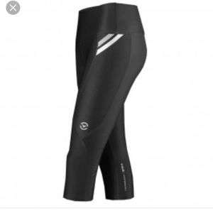 Virus International Stay Cool Compression Crop