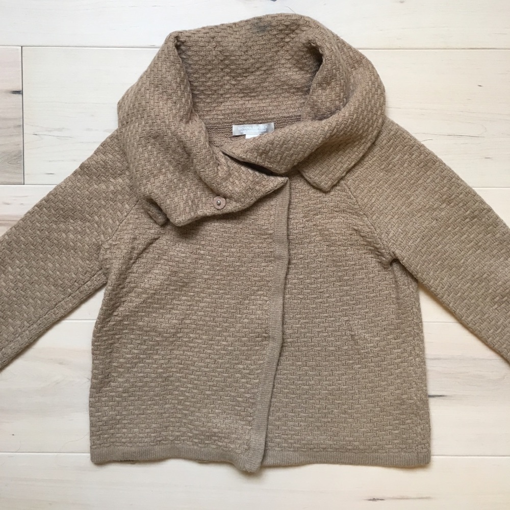 Banana Republic taupe sweater